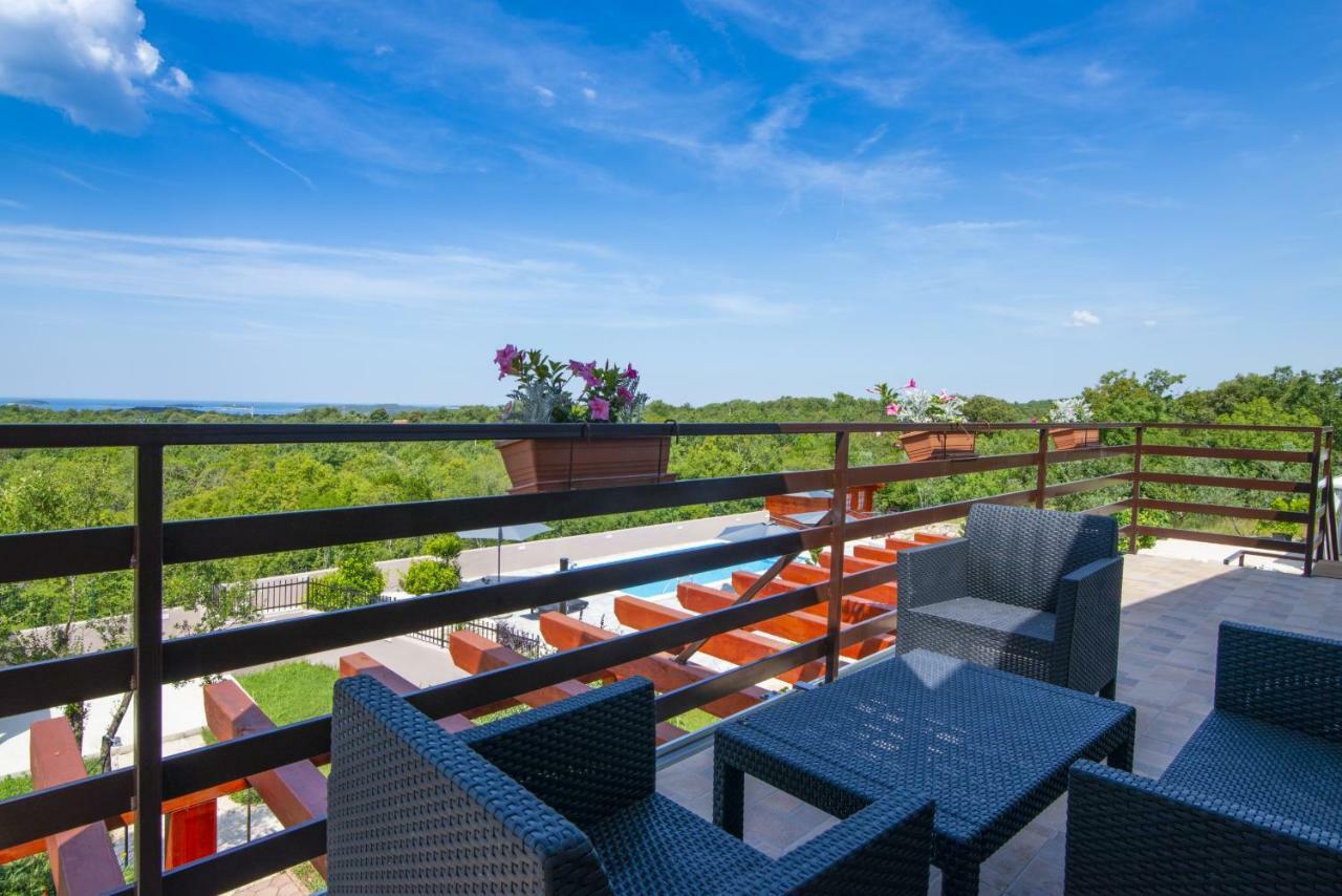 Meerblick Ferienhaus Julian nahe Rovinj Exterior foto