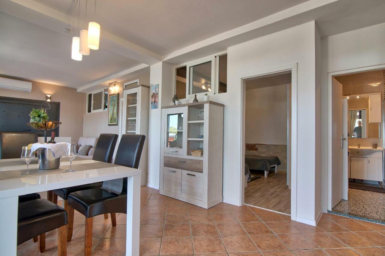 Meerblick Ferienhaus Julian nahe Rovinj Exterior foto