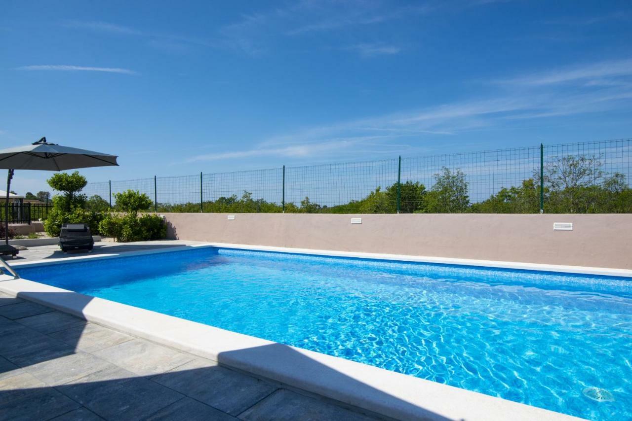 Meerblick Ferienhaus Julian nahe Rovinj Exterior foto